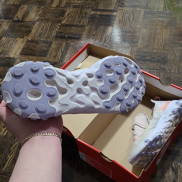 Womens nike react elements - Picture 4 of 13